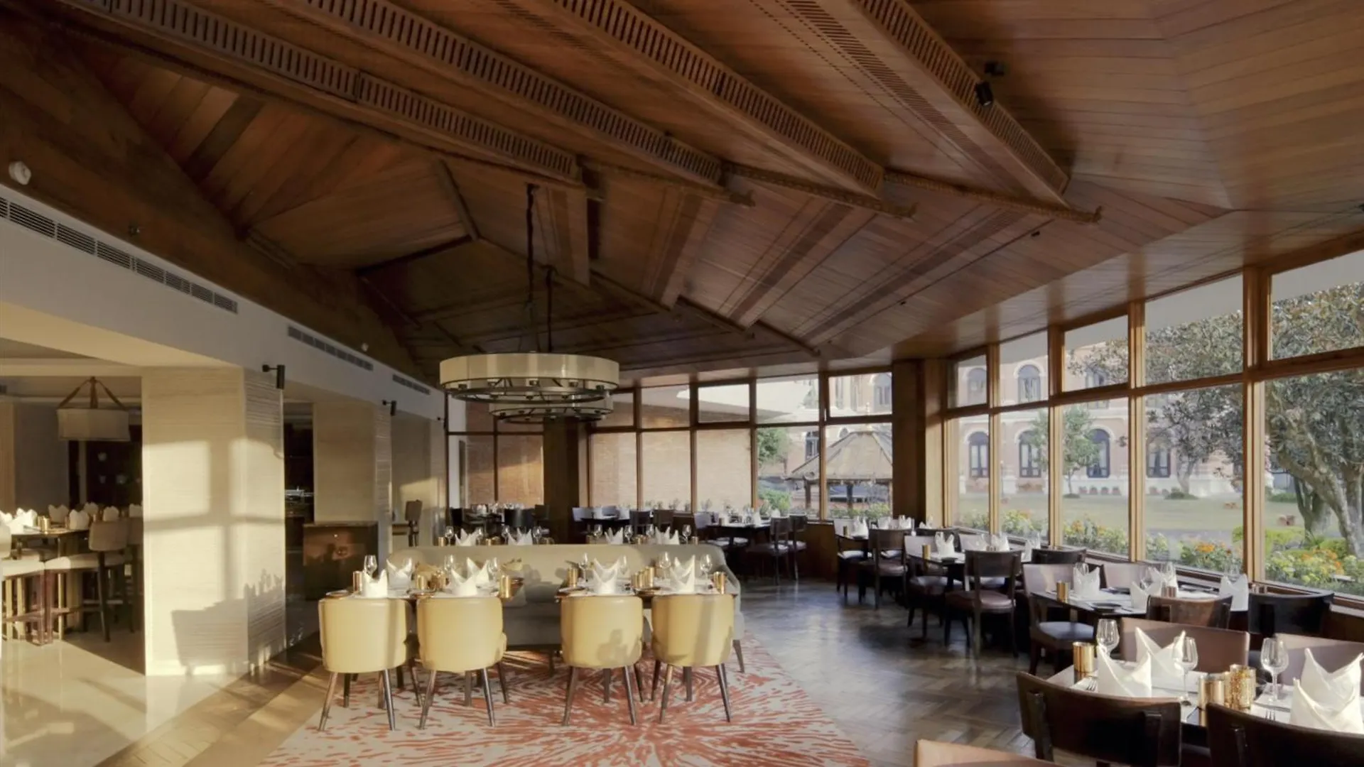 Hotel Yak & Yeti Kathmandu 5*,